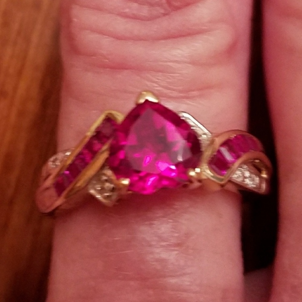 10k❣️Real Yellow Gold ❤️Ruby Ring ❤️❤️❤️❤️❤️❤️❤️❤️❤️❤️ - Picture 2 of 4